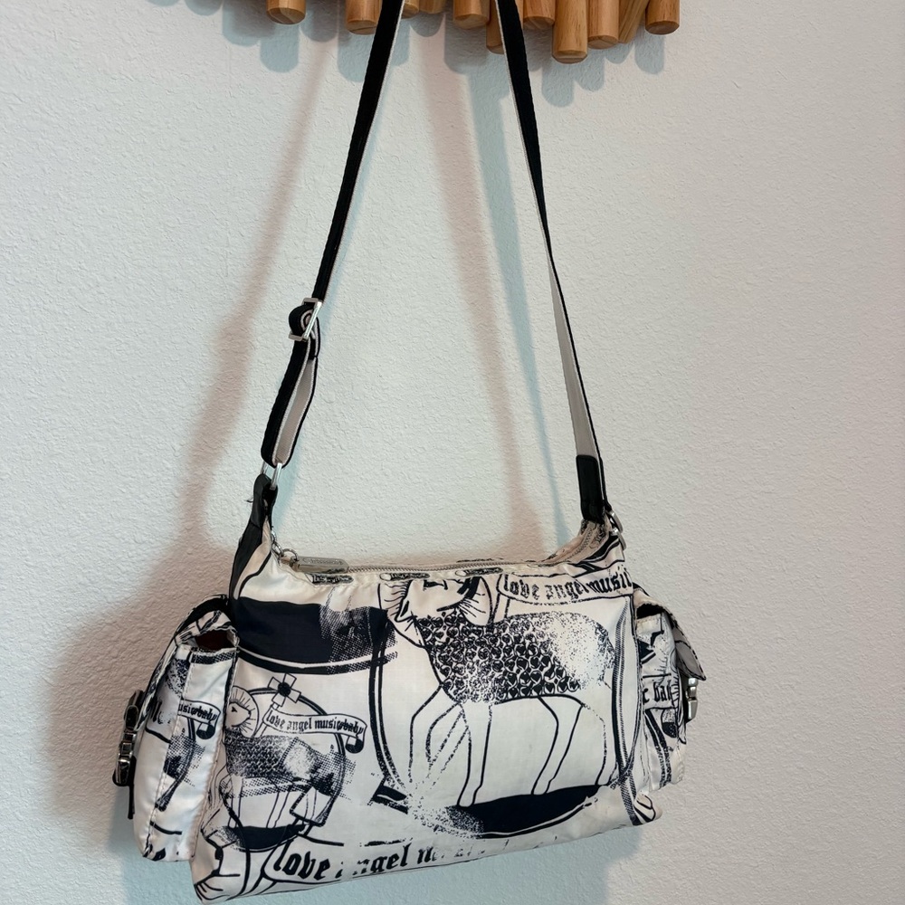 L.A.M.B. Collab Gwen Stefani X LeSportsac Tote Bags with Side Pockets